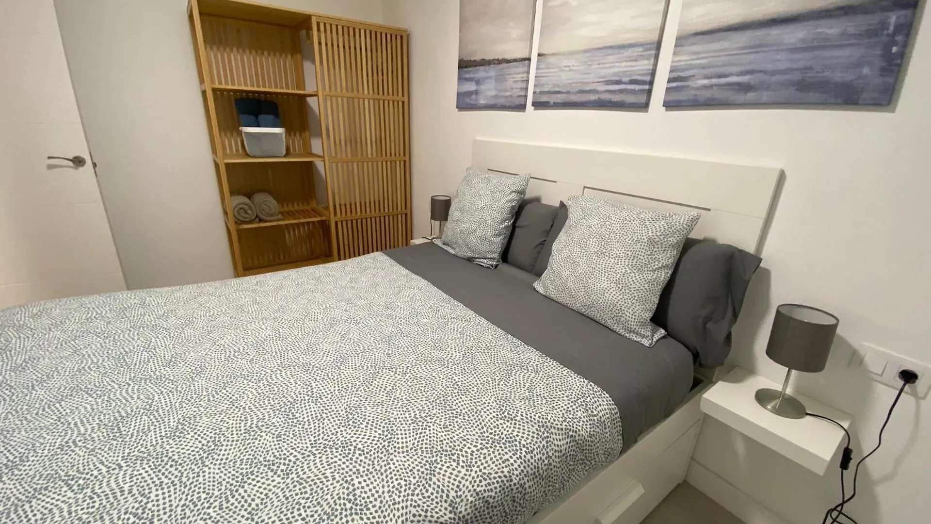 Apartment Las Arenas De La Carihuela Torremolinos Spain